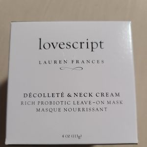 Love script neck cream